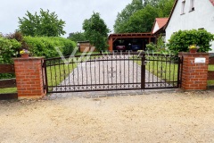 223-Dekorative-Stahlzaune